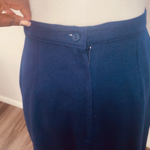 Vintage classic wool skirt - Picture 7 of 8